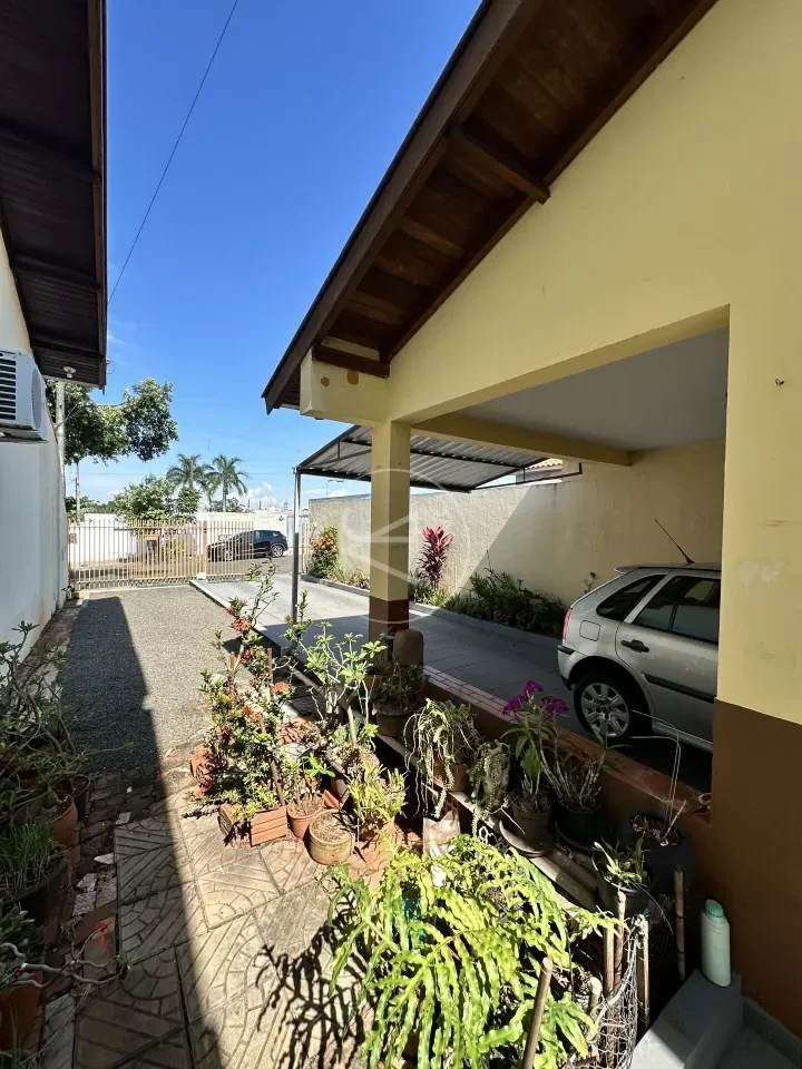 Casa à Venda Centro De Ibiporã PR - foto 3 de 14