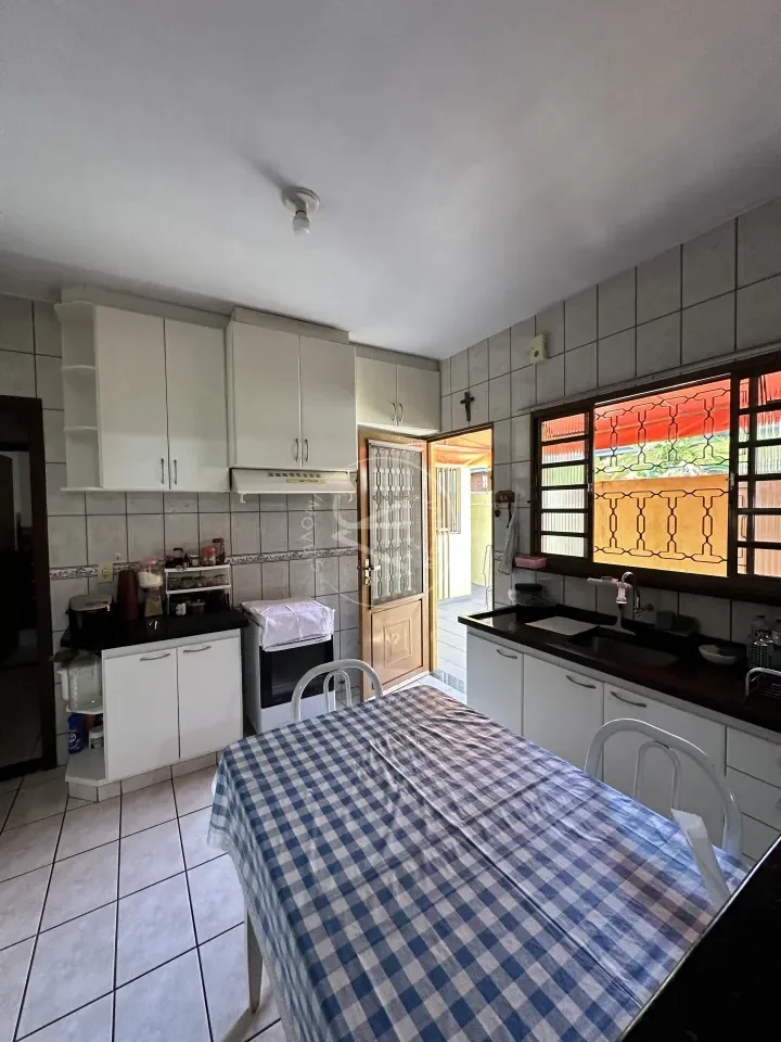 Casa à Venda Centro De Ibiporã PR - foto 9 de 14