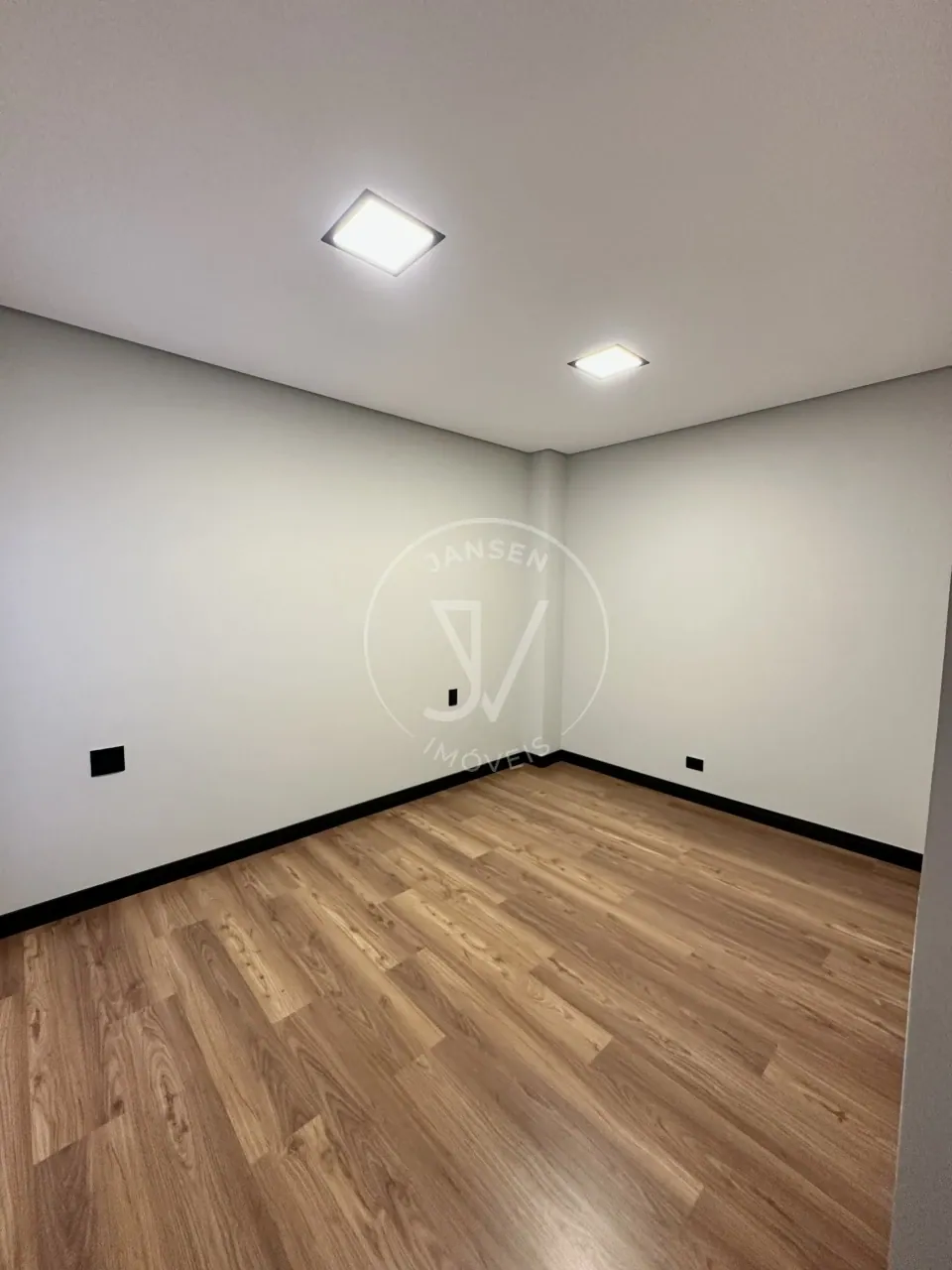 Casa à venda no Royal Boulevard em Ibiporã com piscina - foto 10 de 20