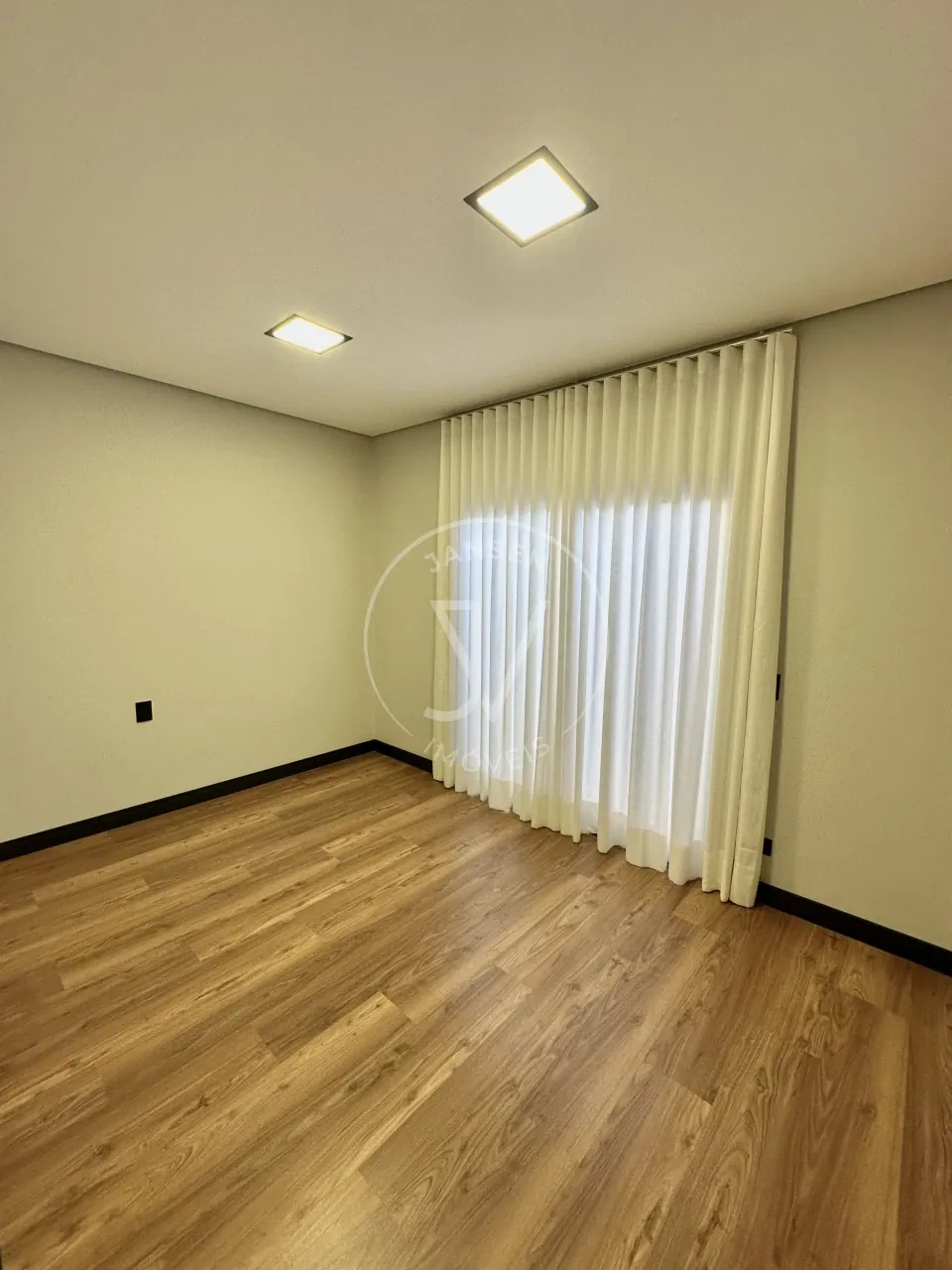 Casa à venda no Royal Boulevard em Ibiporã com piscina - foto 12 de 20