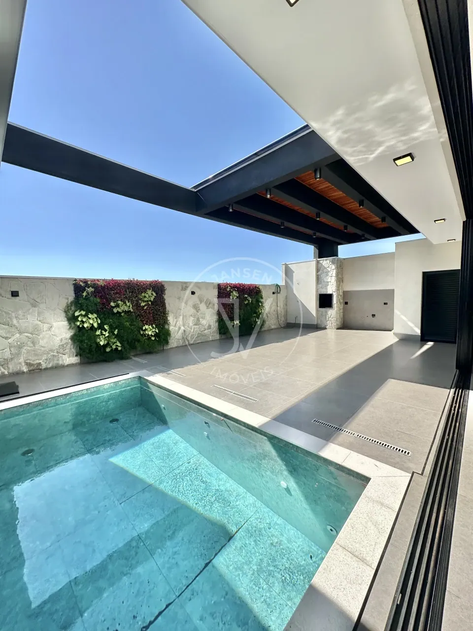 Casa à venda no Royal Boulevard em Ibiporã com piscina - foto 20 de 20