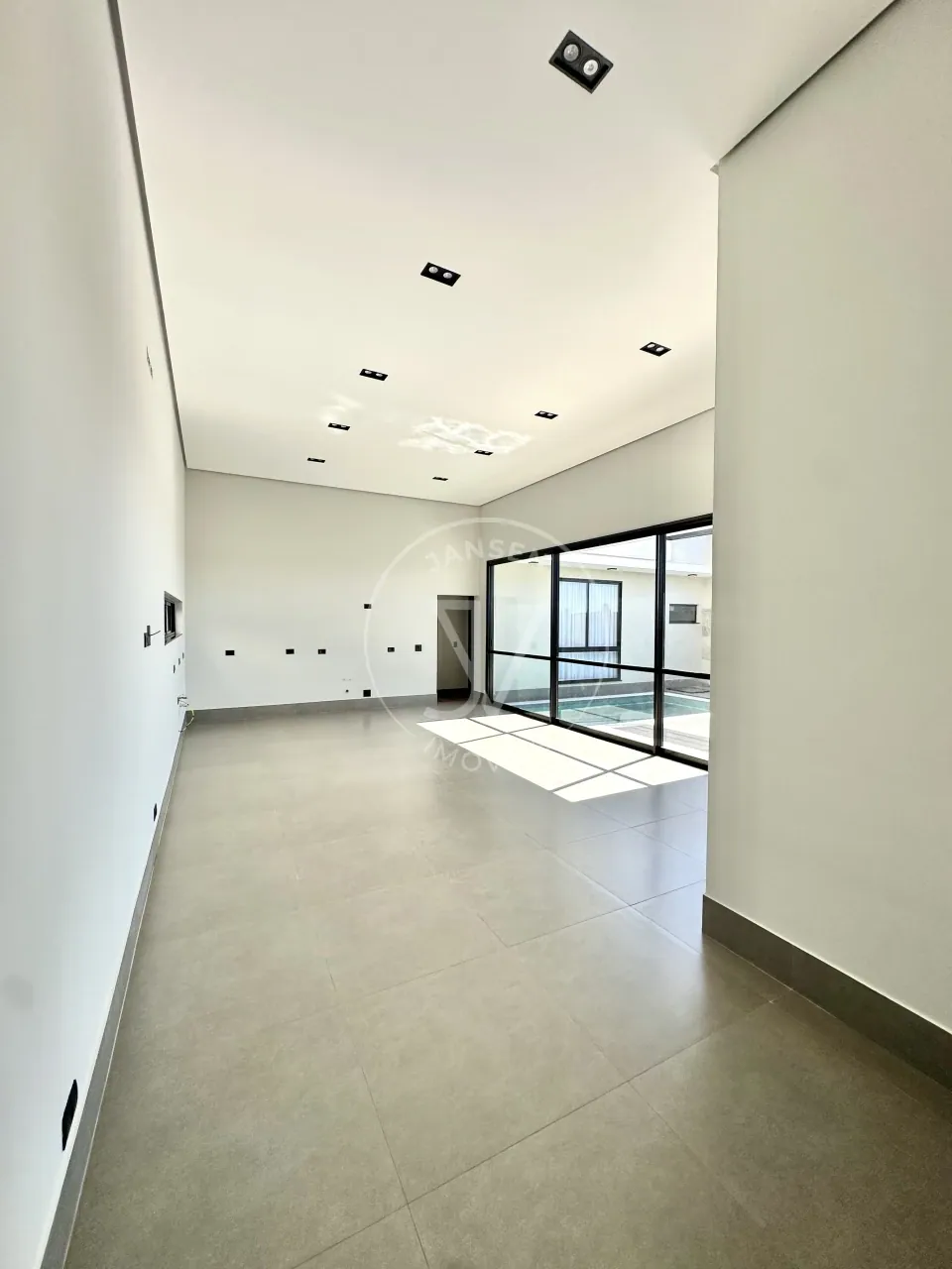 Casa à venda no Royal Boulevard em Ibiporã com piscina - foto 4 de 20