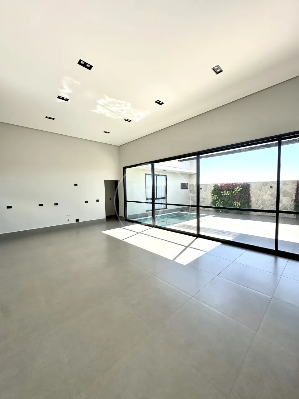 Casa à venda no Royal Boulevard em Ibiporã com piscina - foto 5 de 20