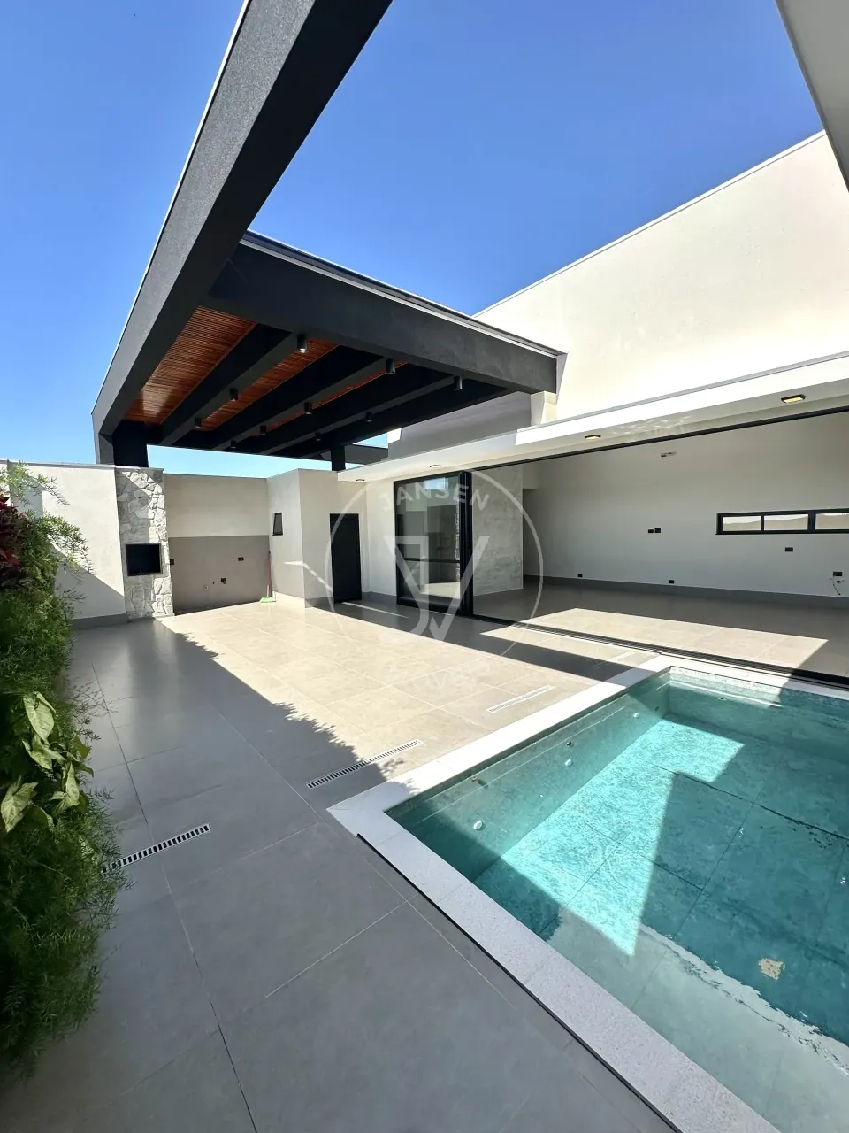 Casa à venda no Royal Boulevard em Ibiporã com piscina - foto 18 de 20