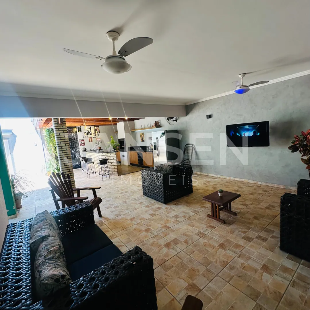 Casa térrea de alto padrão com piscina e amplo espaço gourmet a venda Setor 1 Ibiporã - foto 5 de 19